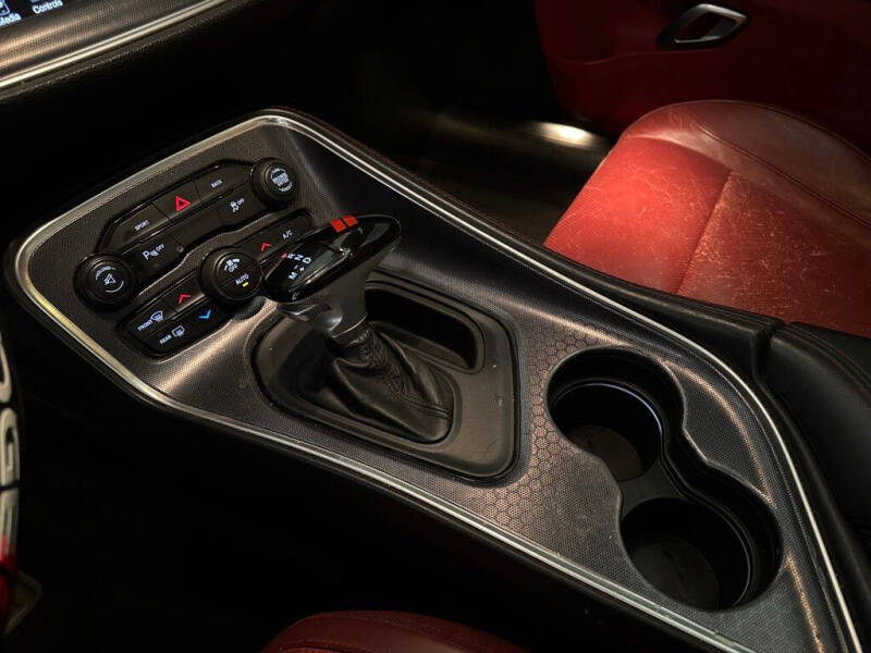 2015 Dodge Challenger SXT Plus