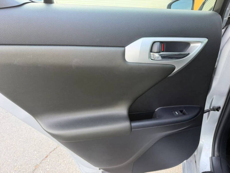 2013 Lexus CT 200h
