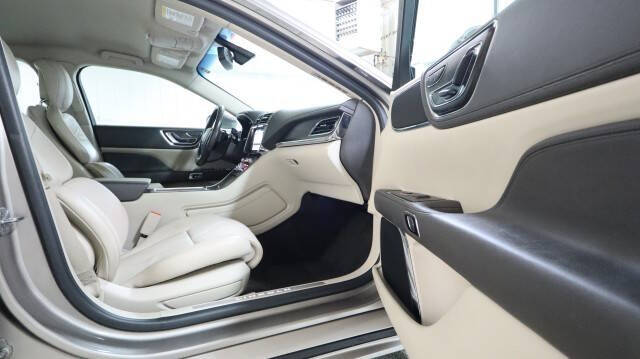 2018 Lincoln Continental Select