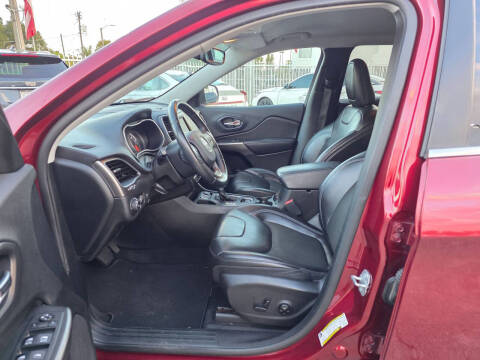 2019 Jeep Cherokee Latitude Plus