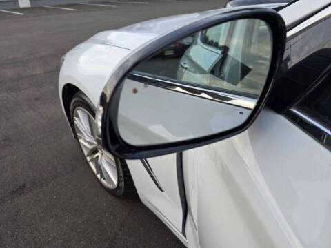 2020 Genesis G70 2.0T