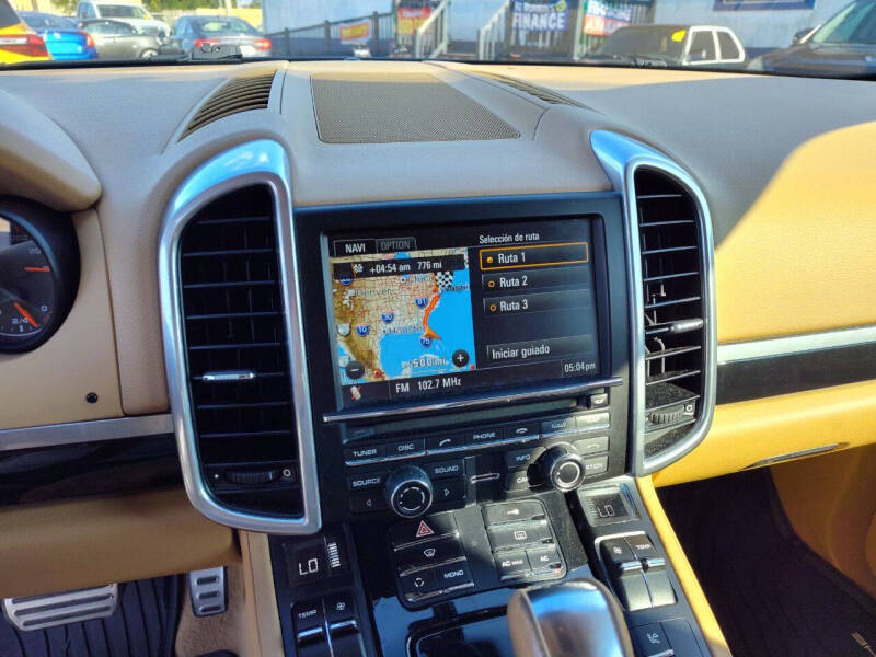 2011 Porsche Cayenne S Hybrid