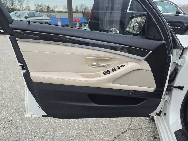 2011 BMW 5 Series 535i