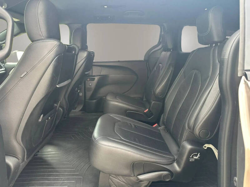 2018 Chrysler Pacifica Touring L Plus