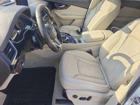2017 Audi Q7 2.0T quattro Premium Plus