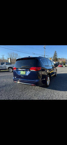 2017 Chrysler Pacifica Touring-L