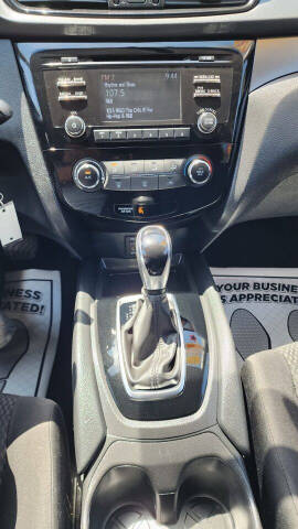 2017 Nissan Rogue Sport S