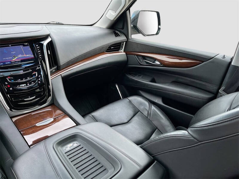 2020 Cadillac Escalade Premium Luxury