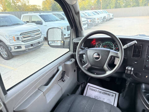 2018 GMC Savana 2500
