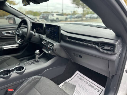 2024 Ford Mustang EcoBoost Premium