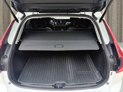 2023 Volvo XC60 B5 Core