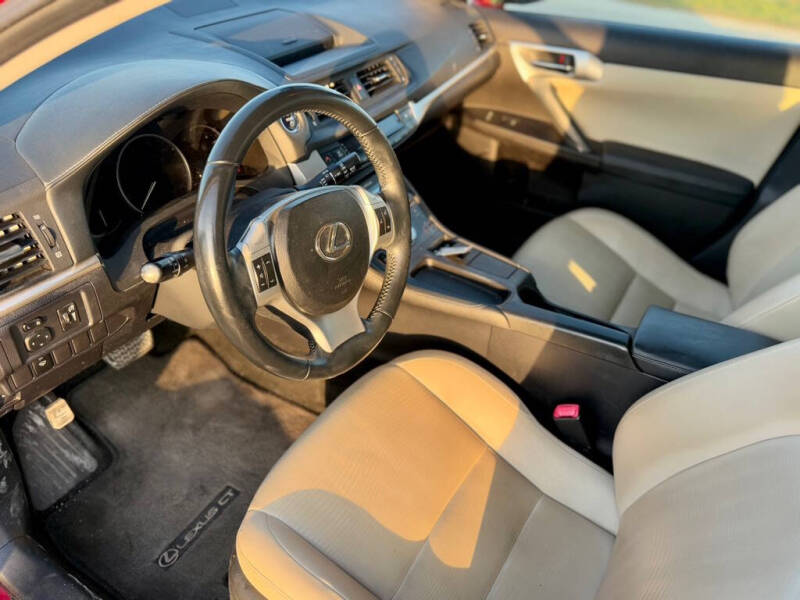 2012 Lexus CT 200h Premium