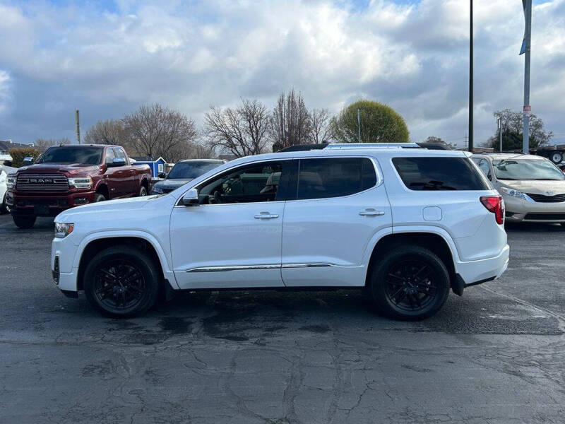2022 GMC Acadia Denali