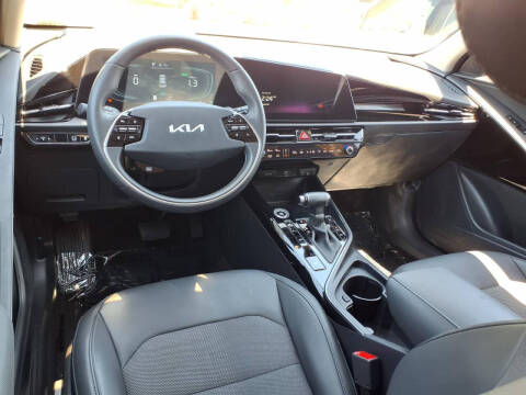 2025 Kia Niro EX