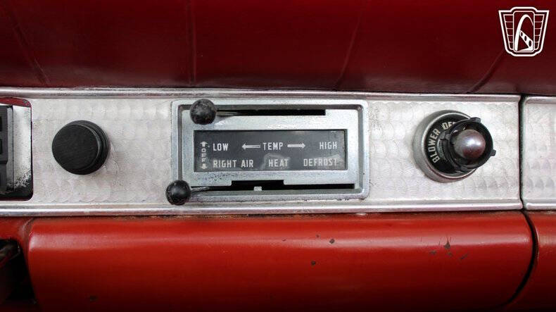 1957 Ford Thunderbird