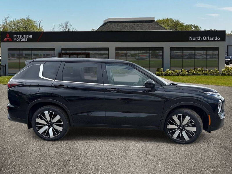 2026 Mitsubishi Outlander SE