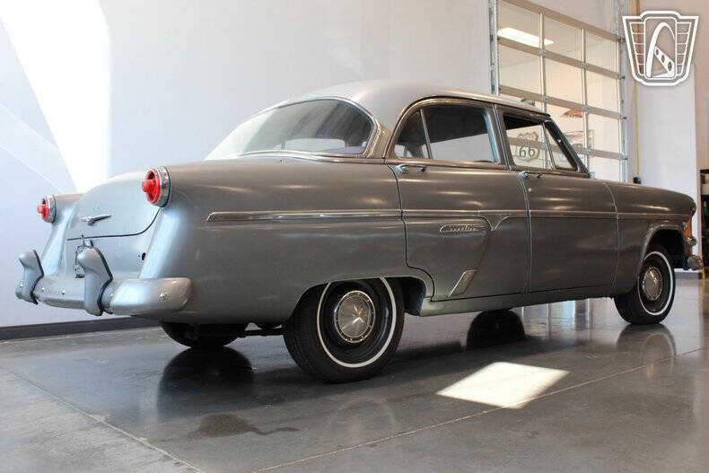 1954 Ford Crestline