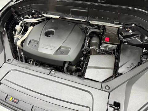 2021 Volvo XC90 T5 Momentum