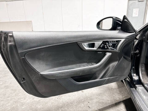 2017 Jaguar F-TYPE Premium