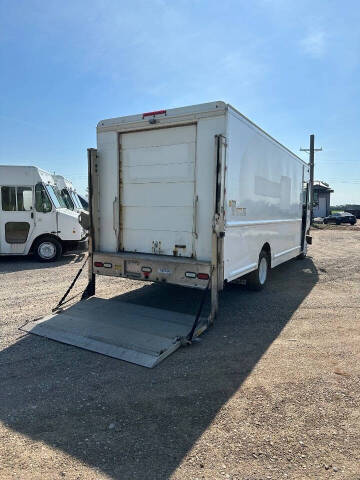 2010 Freightliner MT45 Chassis