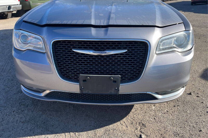 2016 Chrysler 300 C