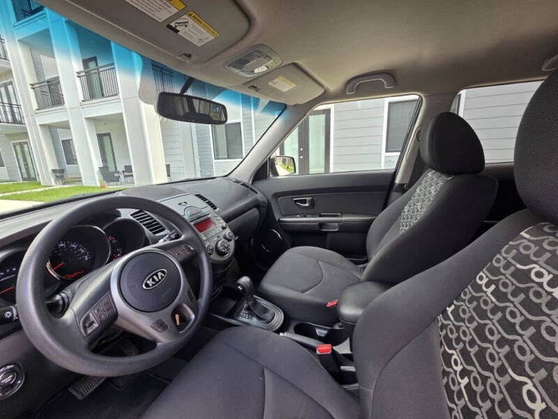 2011 Kia Soul +