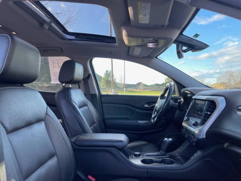 2017 GMC Acadia SLT-1