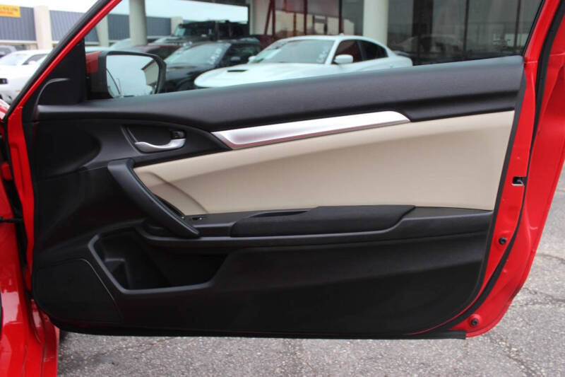 2016 Honda Civic LX-P