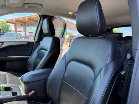 2023 Ford Escape Platinum