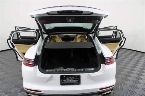 2017 Porsche Panamera