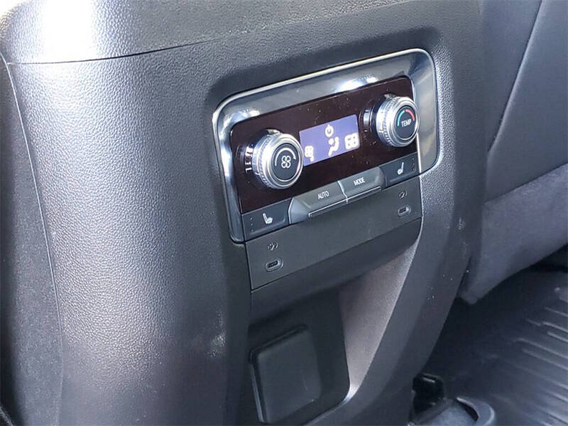 2025 GMC Yukon XL Elevation