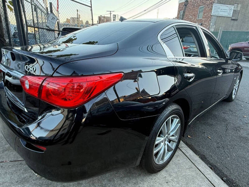 2017 INFINITI Q50 Base photo 7