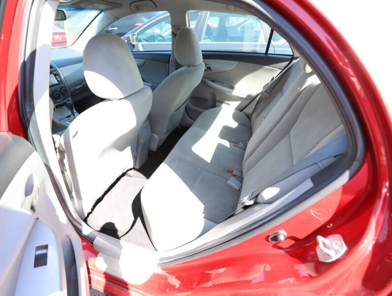 2013 Toyota Corolla LE