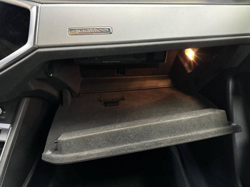 2019 Audi Q3 quattro Premium 45 TFSI