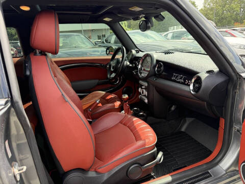 2010 MINI Cooper John Cooper Works