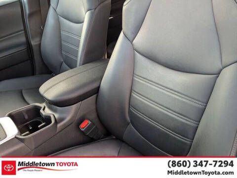 2022 Toyota RAV4 Hybrid XLE Premium