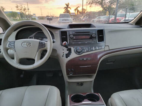 2013 Toyota Sienna