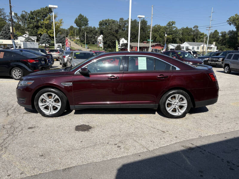 2018 Ford Taurus SEL