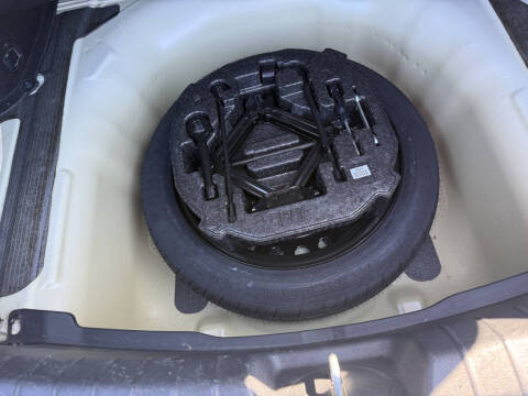 2017 Kia Cadenza Premium