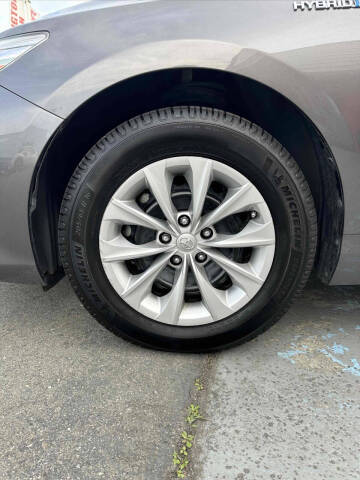 2017 Toyota Camry Hybrid