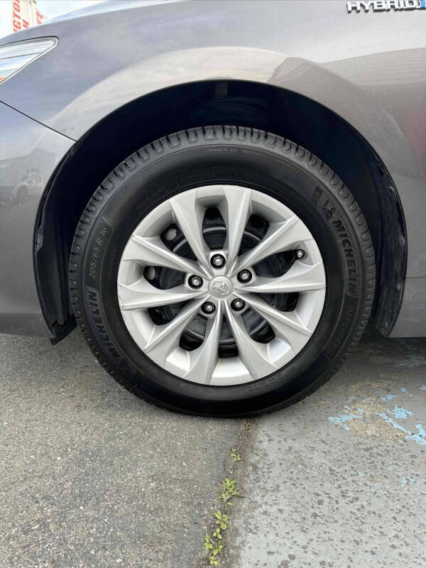 2017 Toyota Camry Hybrid