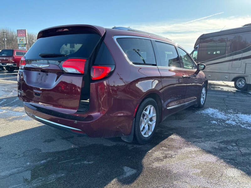 2018 Chrysler Pacifica Touring L