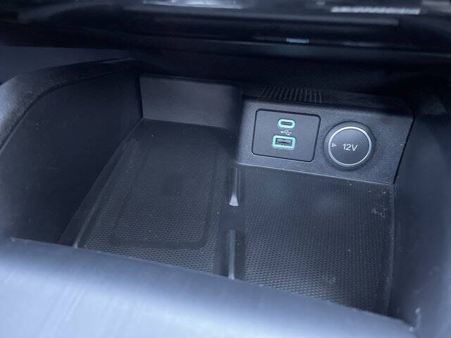 2021 Ford Escape Hybrid Titanium