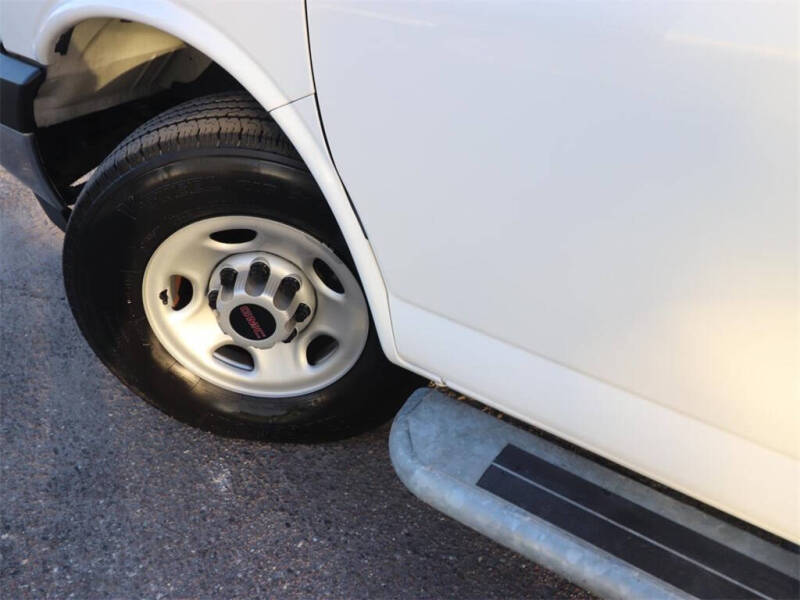 2024 GMC Savana 2500