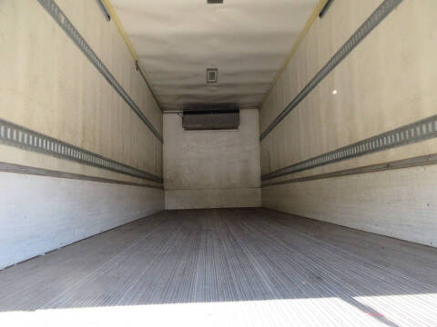 2013 Freightliner M2 106