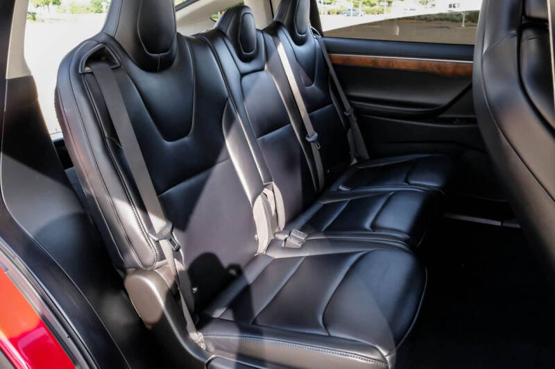 2017 Tesla Model X 75D