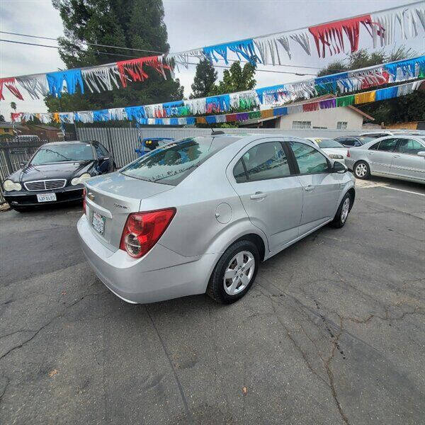 2016 Chevrolet Sonic LS Auto