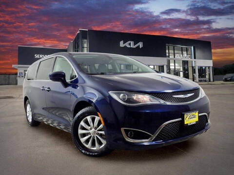 2018 Chrysler Pacifica Touring Plus