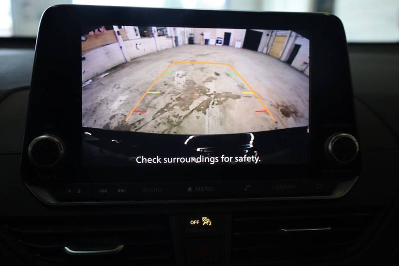 2022 Nissan Altima 2.5 SV