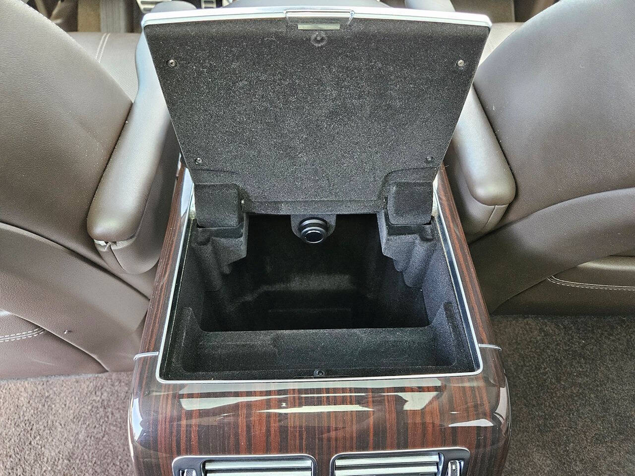 2014 Land Rover Range Rover 47